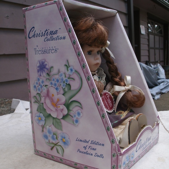 Christina Collection Victorian Porcelain Doll NIB - Picture 2 of 8